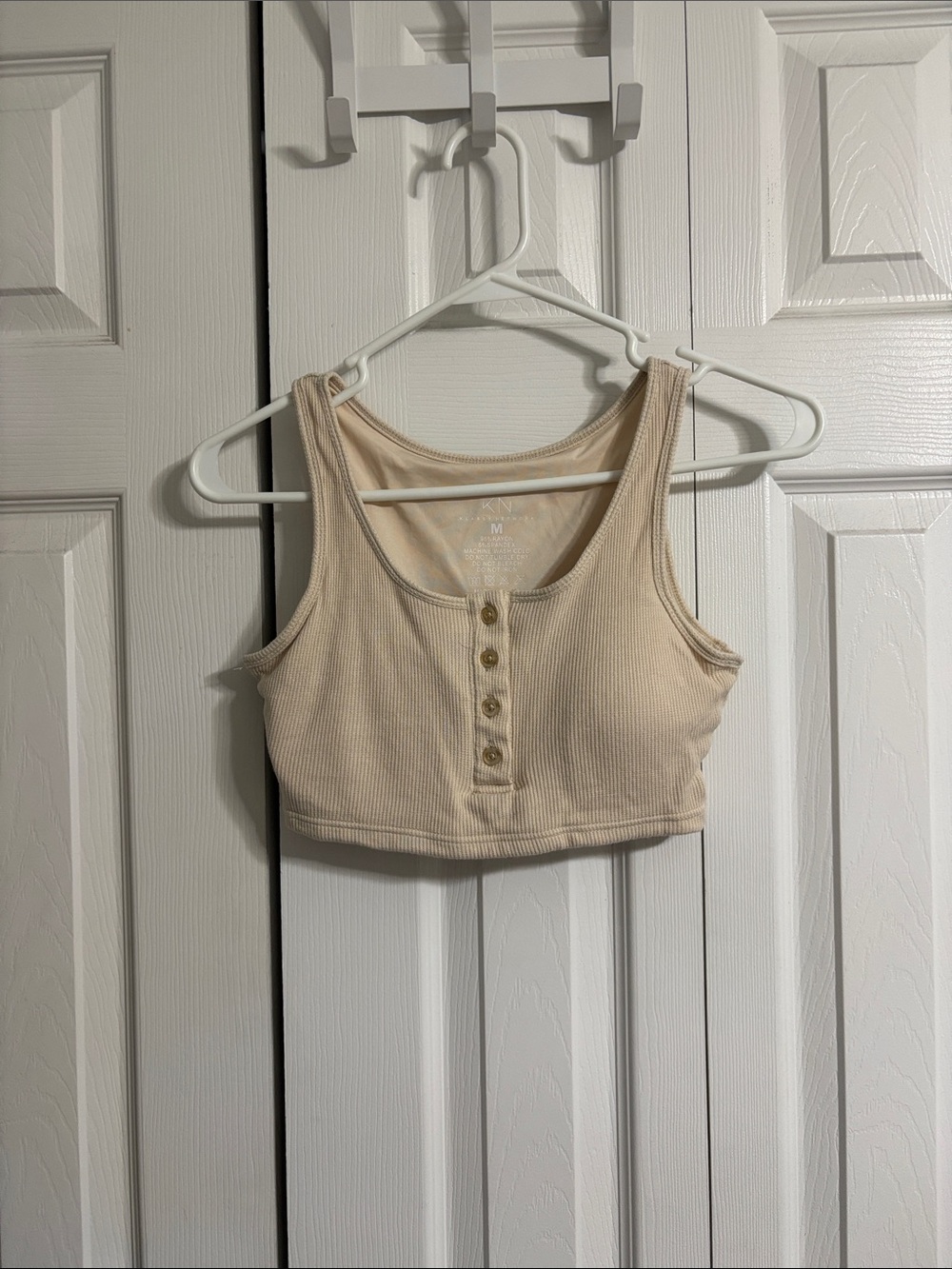 Klassy Network Ribbed Button-Front Crop Tank - Cream